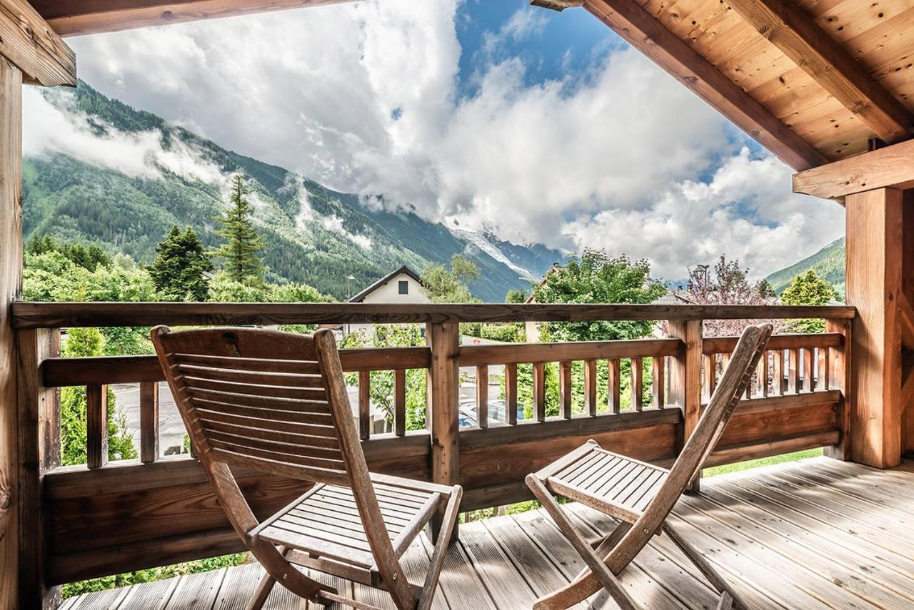 Eden Hotel, Apartments And Chalet Chamonix Les Praz Екстериор снимка